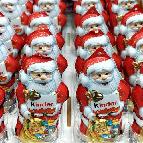 inder-cokoladna-figura-Deda-Mraz-NG-55g-2-bubalica-uzice-petar-pan